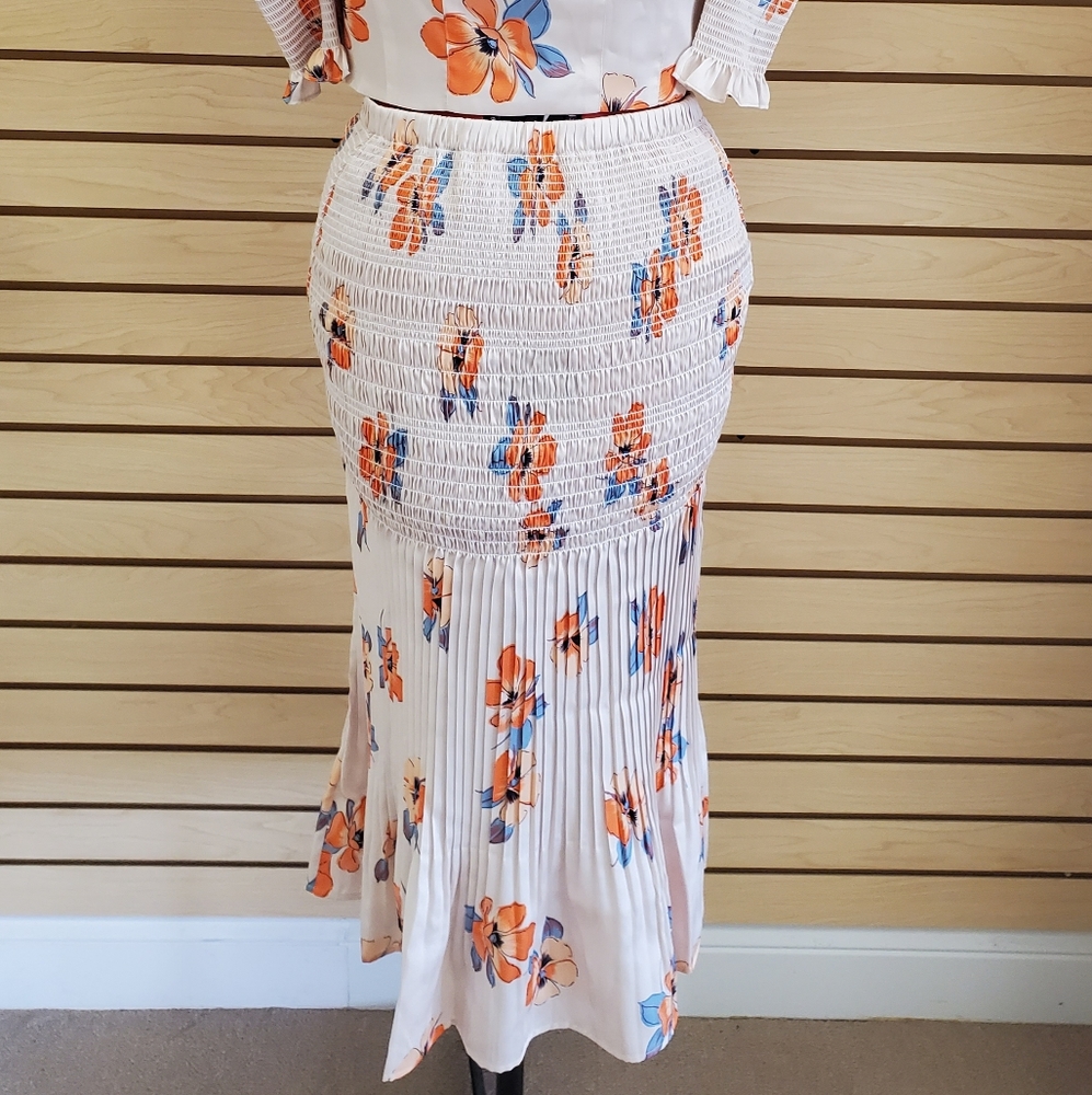 Skirt. NWT